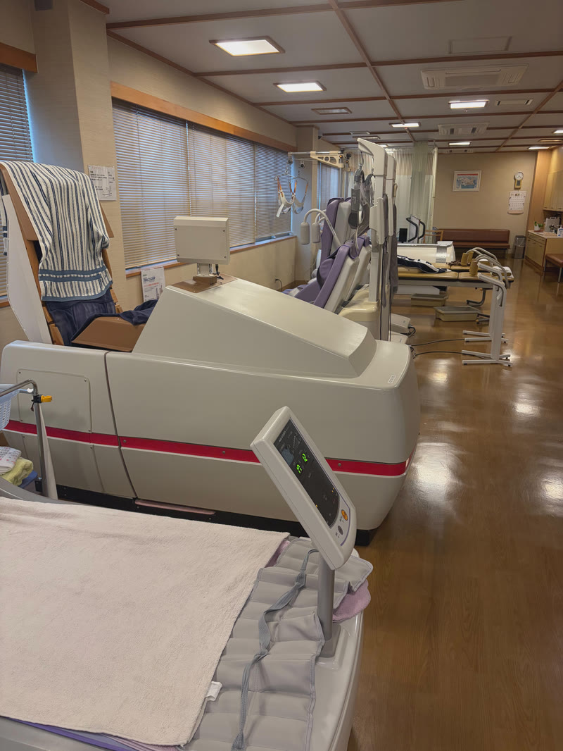 牽引装置などの物理療法機器